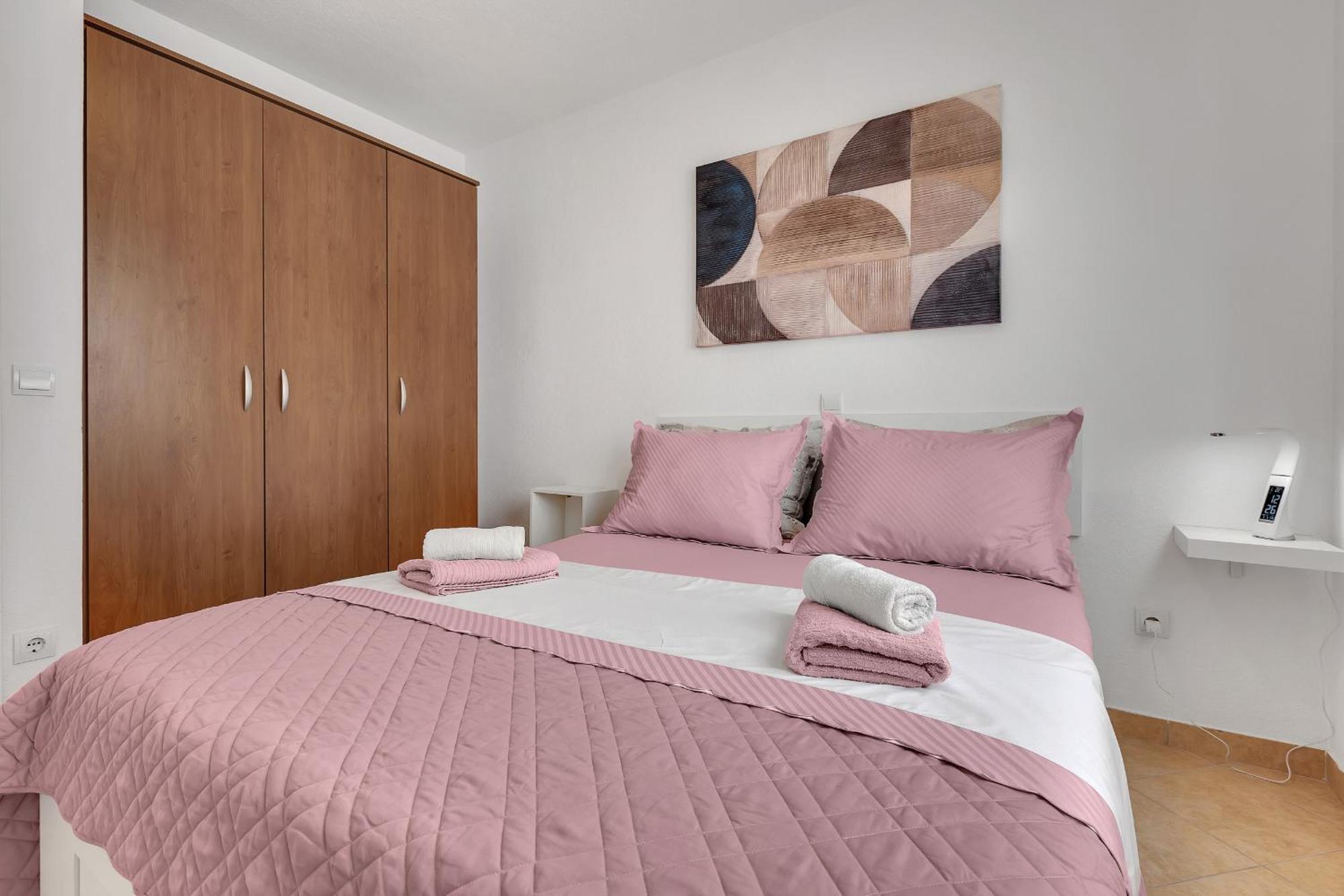 Vanda Apartment *